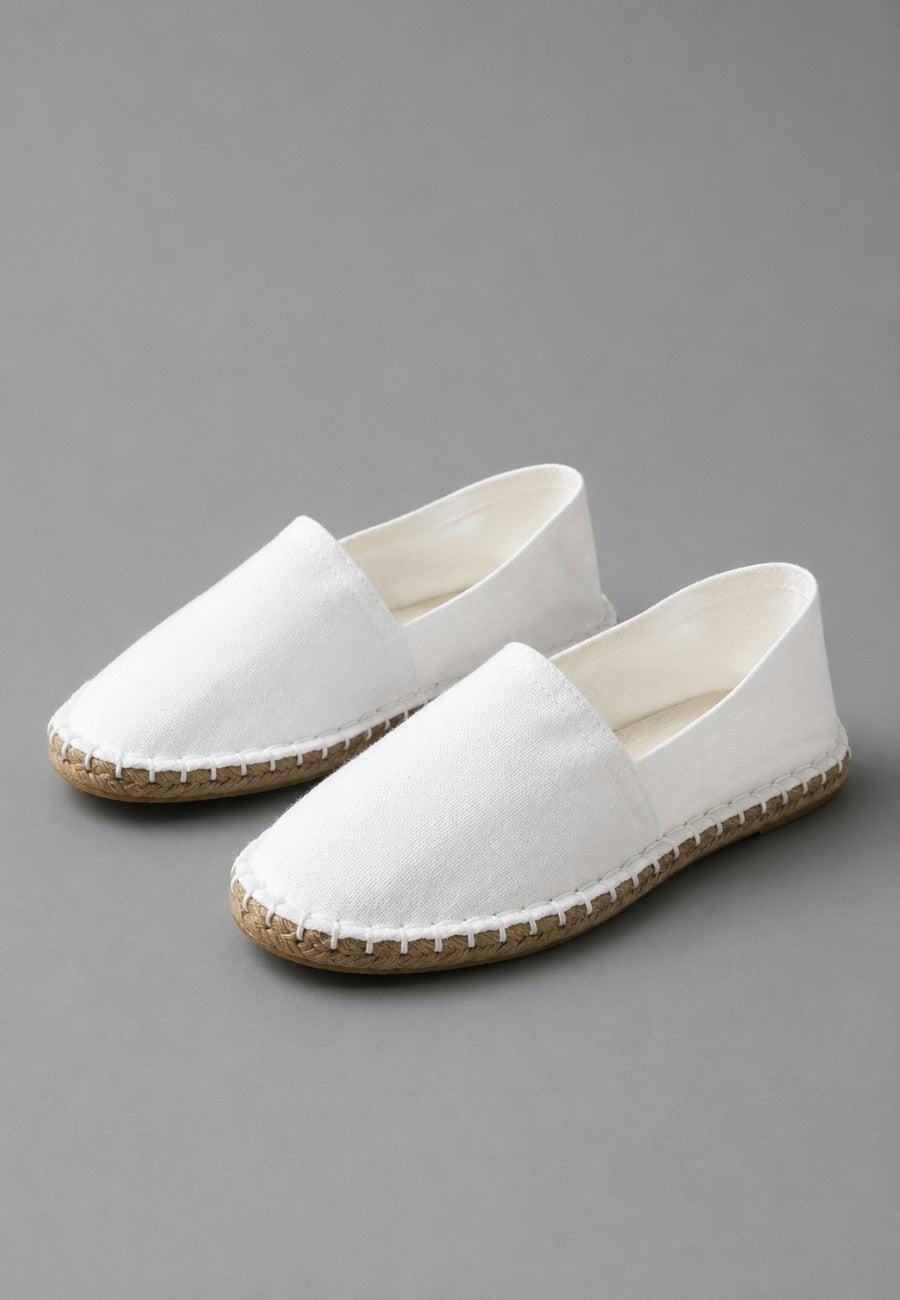 Alpargatas vascas de yute en color blanco